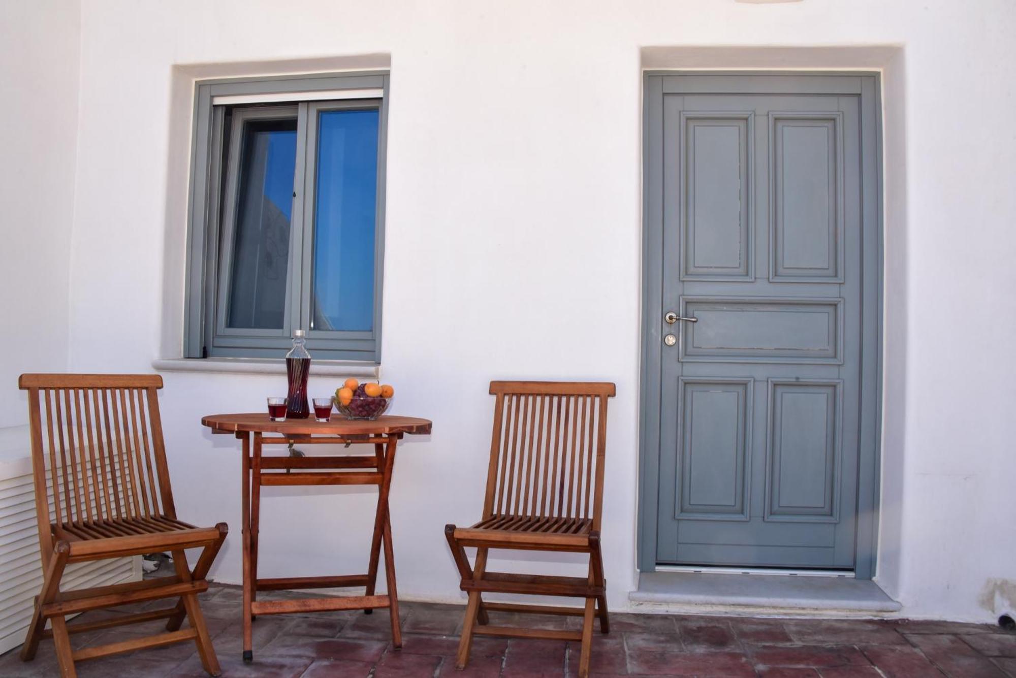 Naxos Town 2 Beachfront With Patio Naxos City